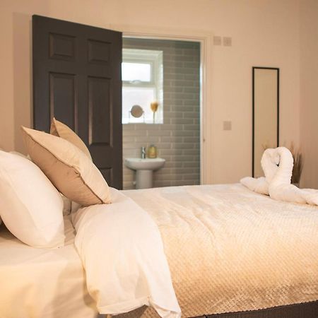 Principality Suites - Two Bed Apartment By Property Promise Cardiff Exteriör bild